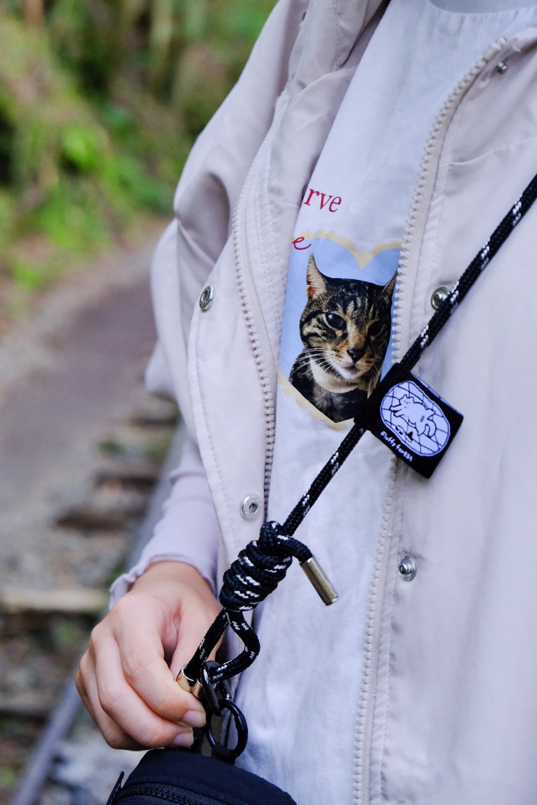 猫咪刺绣手机链 - 挂绳/吊绳 - 其他材质 