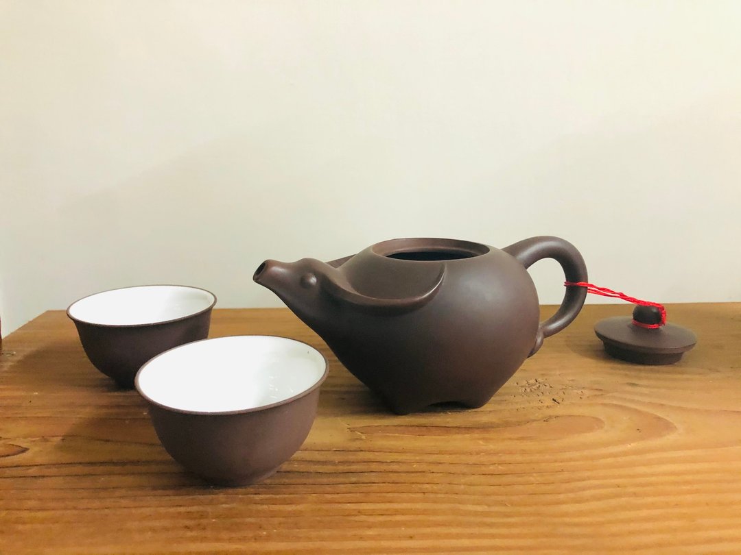 牛造型茶壶 特惠 买一壶赠两杯 限量茶壶茶杯 - 茶具/茶杯 - 陶 咖啡色