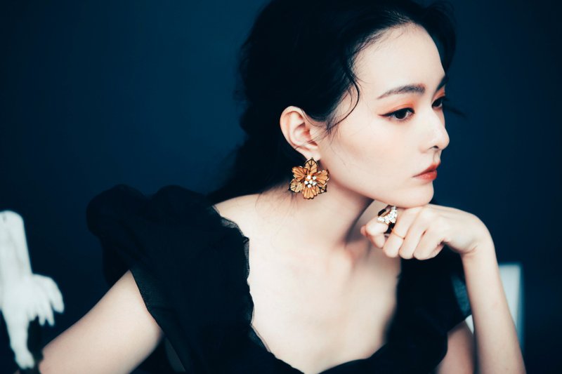 COR-DATE / 网状花耳环 - 耳环/耳夹 - 其他材质 