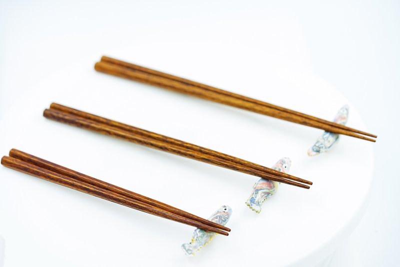 【情人节礼盒】定制化雷雕 - 漆涂餐具 - 天然树漆器原木六角筷 - 筷子/筷架 - 木头 咖啡色