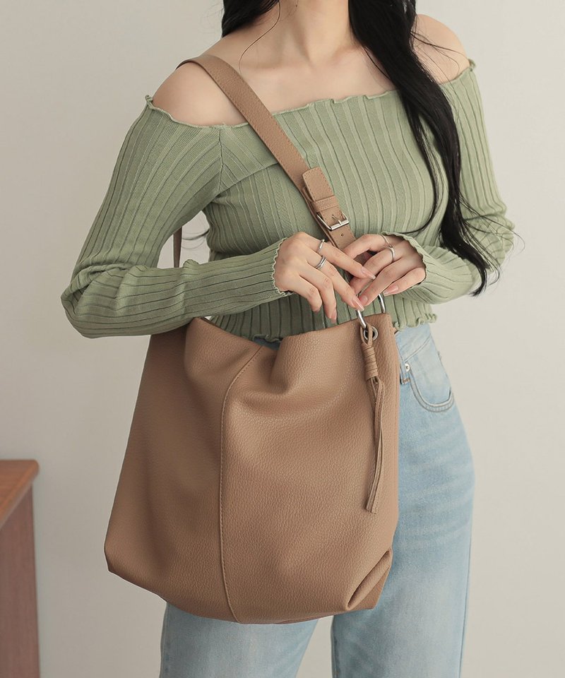 日本 Altrose | Badro Shoulder Bag | 手提包 | 斜肩包 - 侧背包/斜挎包 - 人造皮革 卡其色