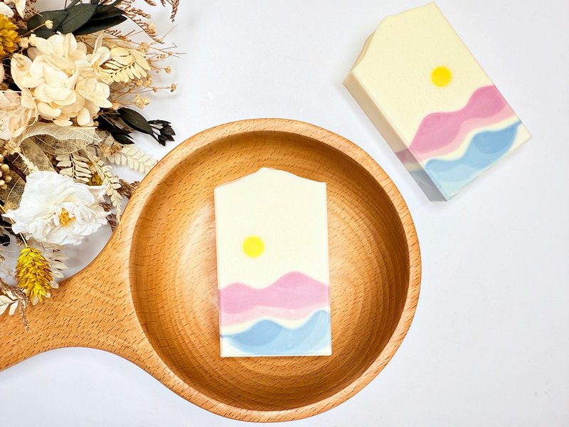 【24h出货】旭日-葡萄籽玄米桃胶美妍皂 礼物  礼盒 圣诞交换礼物 - 肥皂/手工皂 - 环保材料 