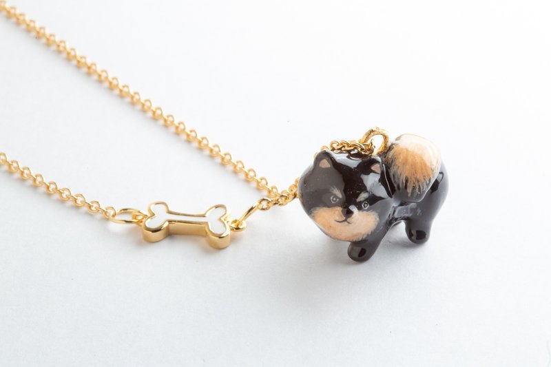 黑色博美狗骨头项链 - 项链 - 珐琅 