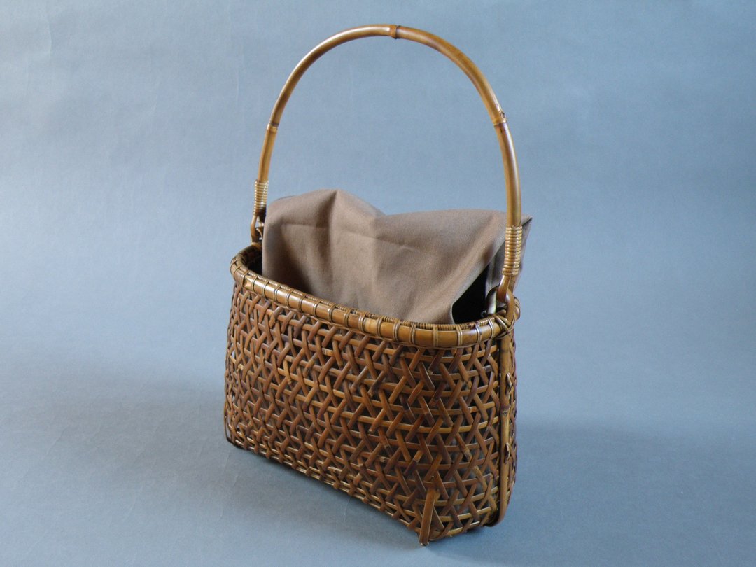 Basket bag Otori bamboo Root bent bamboo Soot bamboo - 手提包/手提袋 - 竹 咖啡色