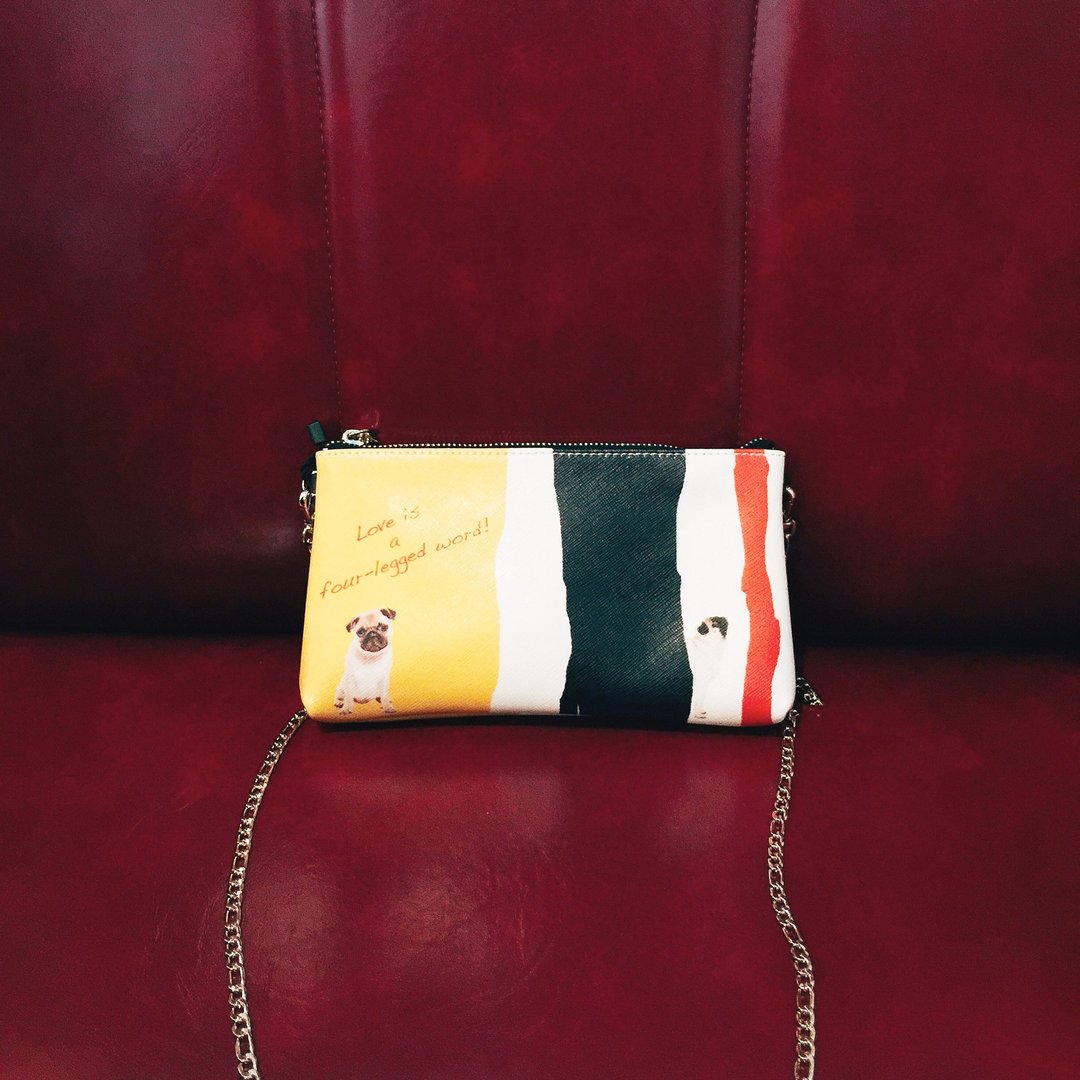 SHUKI 八哥狗双面印花单拉链斜挎包 Pug Dog Single Zip Hand Bag - 侧背包/斜挎包 - 真皮 黄色