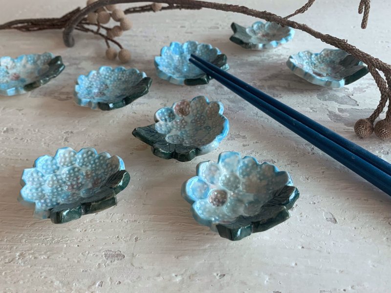 绣球花的祝福筷子架-蓝_陶器筷架 - 筷子/筷架 - 陶 蓝色