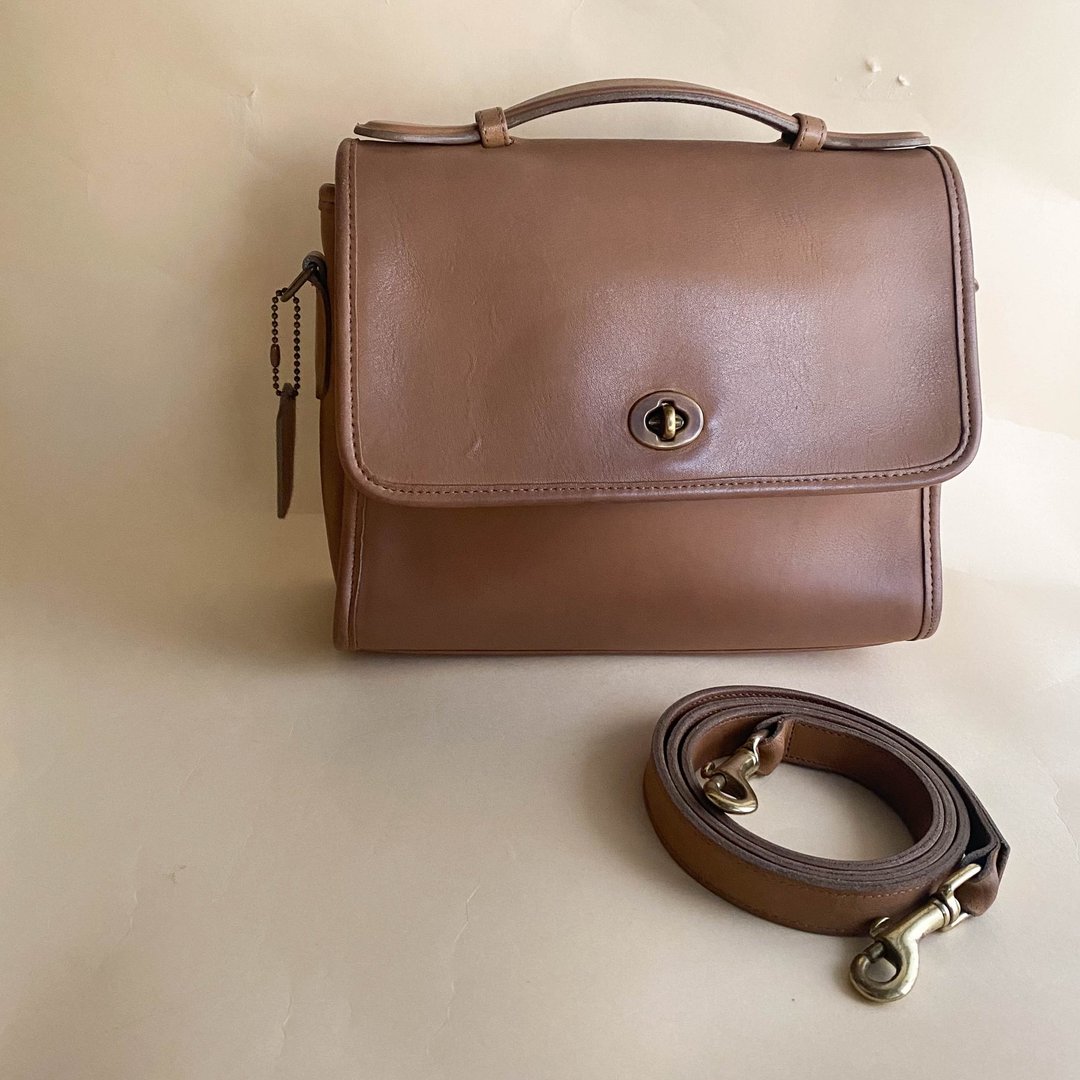 中古Coach│斜背包│侧背包│单肩包│真皮│女友礼物Court Bag - 侧背包/斜挎包 - 真皮 咖啡色