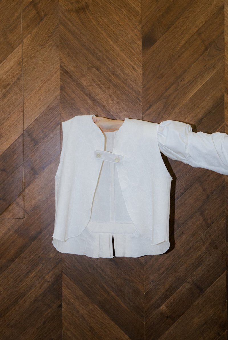 蝙蝠背心 - 女装背心 - 棉．麻 白色