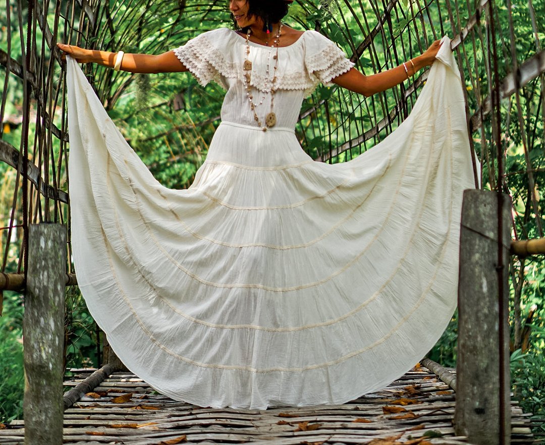 Long lace off white dress for women. Elegant bohemian maxi dress for summer. - 洋装/连衣裙 - 其他材质 