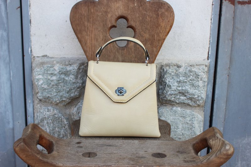 (Vintage皮包)(意大利制里标)Jacqueline奶油白色典雅手提方包(Made in Italy)B149(生日礼物情人节礼物) - 手提包/手提袋 - 真皮 白色