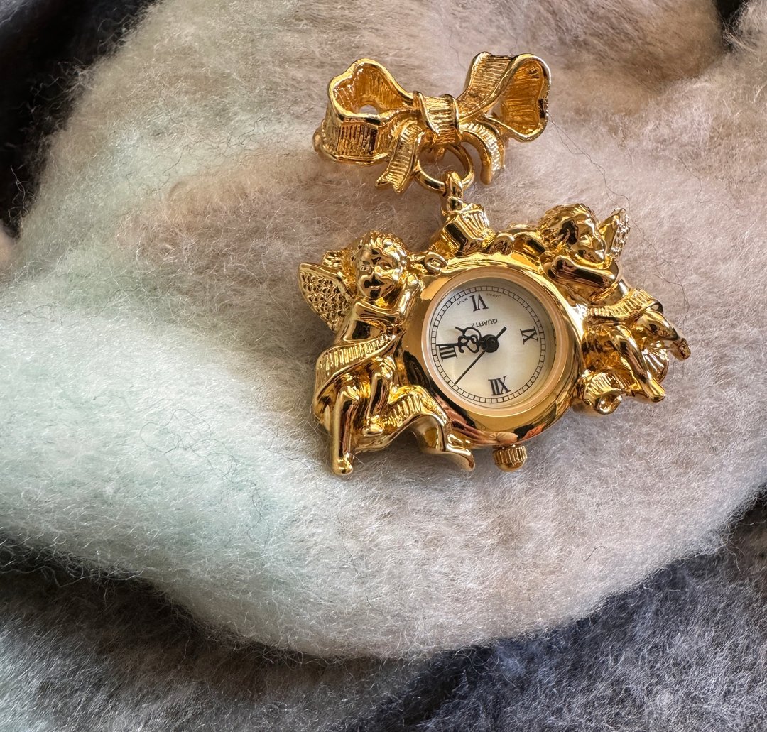 古董Avon 1995年AVON小天使怀表时间蝴蝶结垂坠别针B2240 - 项链 - 其他金属 金色