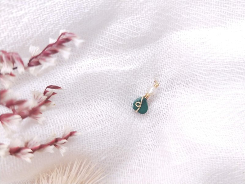 耳环。孔雀石*珍珠黄铜耳骨夹 - 耳环/耳夹 - 铜/黄铜 绿色
