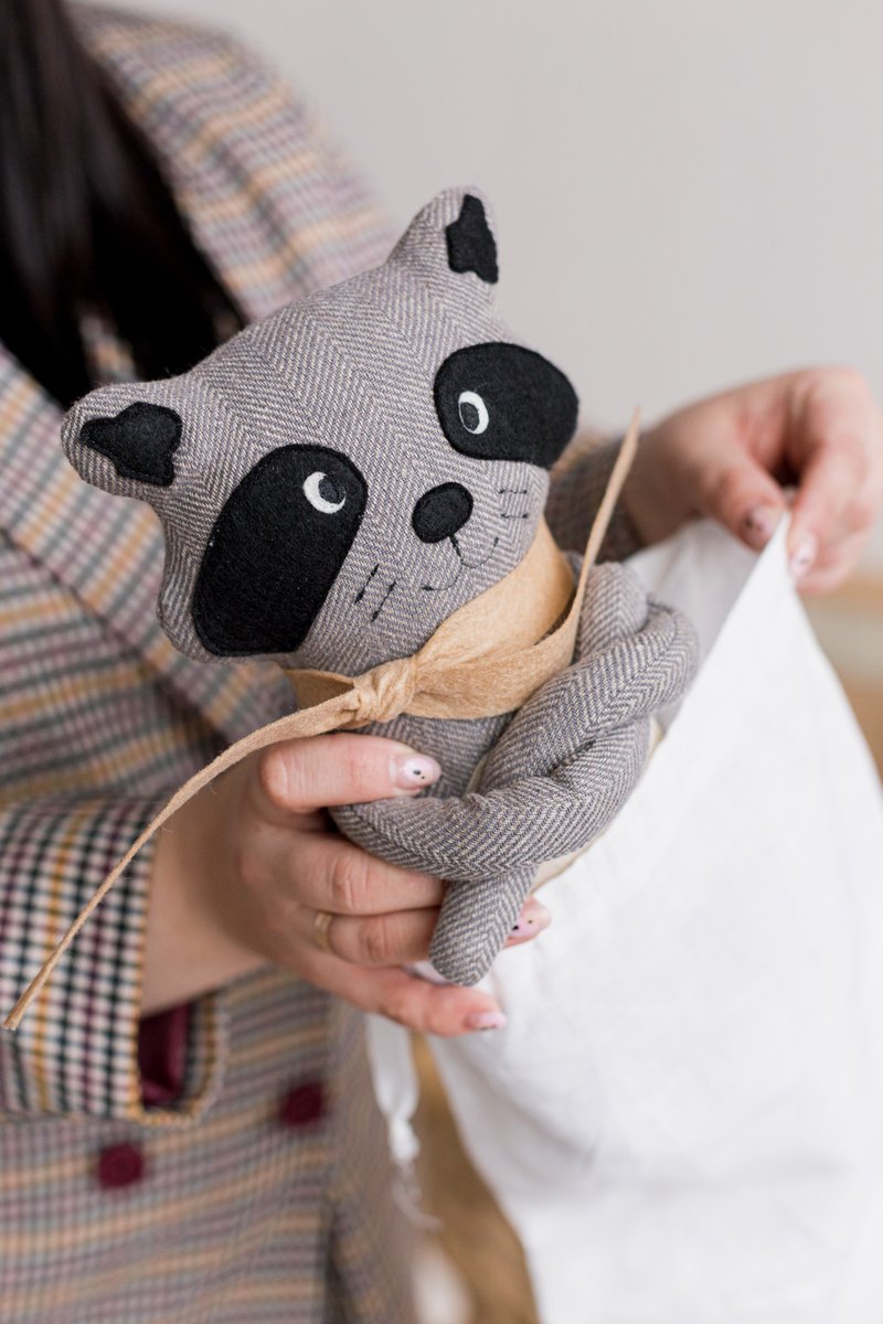 Stuffed Raccoon Plush for Kids, Raccoon Nursery Décor - 玩具/玩偶 - 环保材料 灰色