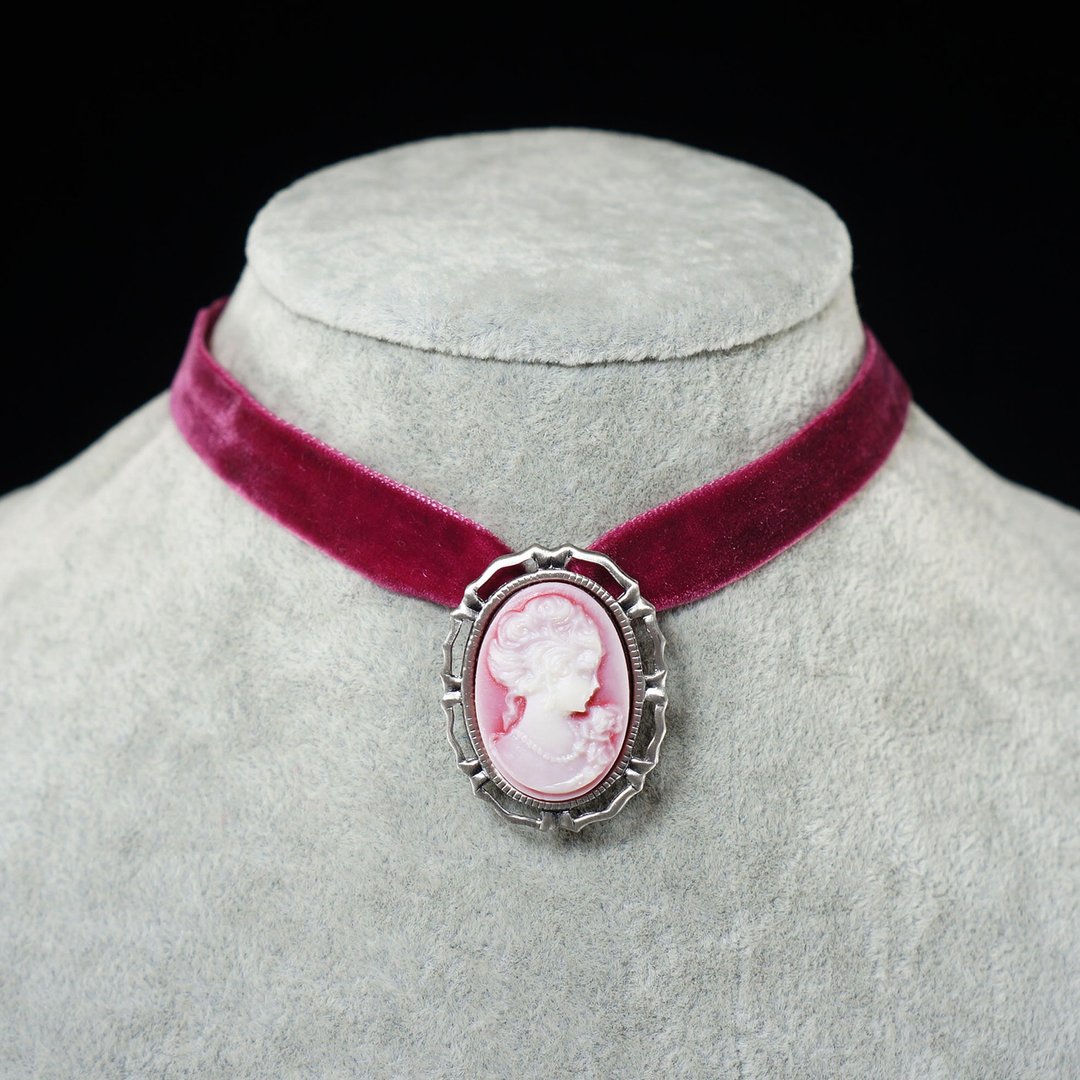宝石粉红仕女头像 丝绒颈链与胸针 2合1 珠宝饰品 - 颈链 - 其他材质 粉红色
