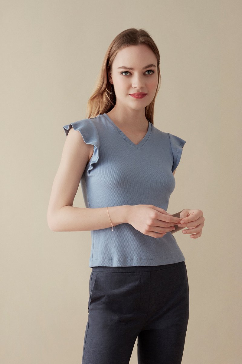 荷叶袖V领休闲修身上衣 竹棉混纺 - 浅蓝色 香港品牌 环保时尚 - 女装 T 恤 - 竹 蓝色