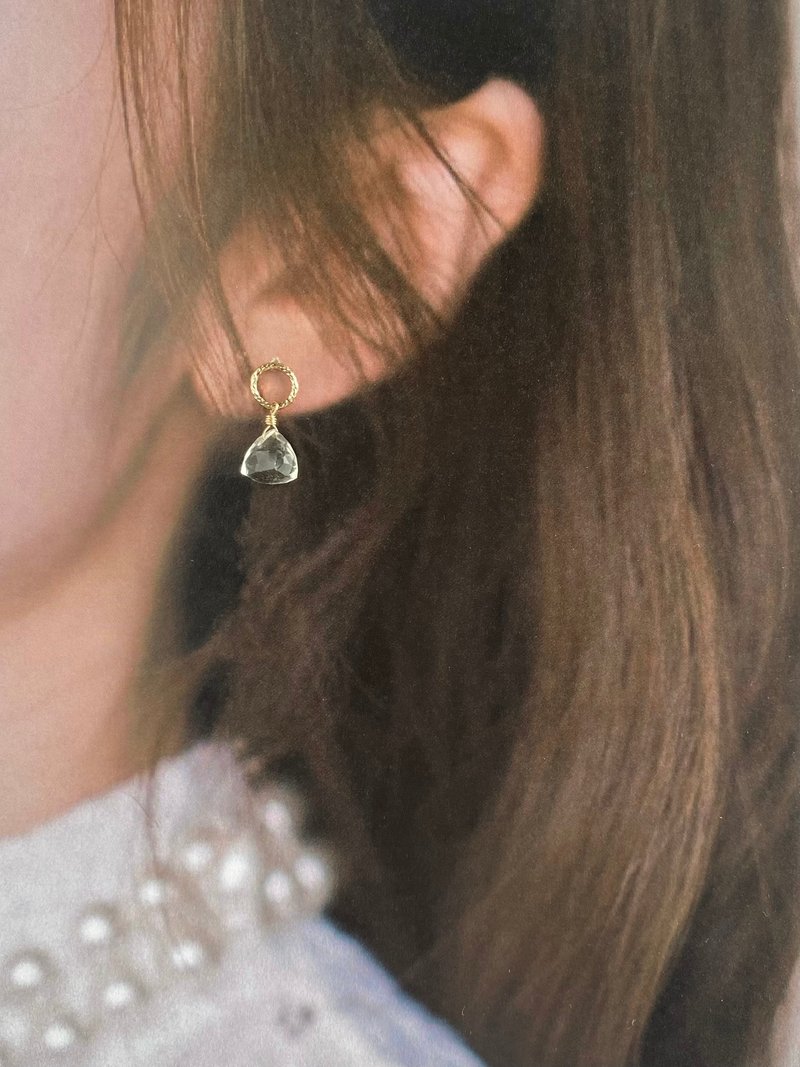 绿紫晶小冰粽 小圆圈 || 精致轻珠宝 简约 14KGF注金 耳环 - 耳环/耳夹 - 水晶 绿色