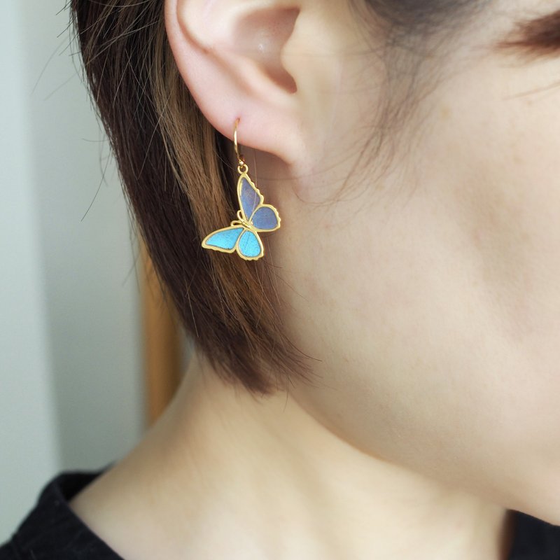 Small Antique Morpho Butterfly Earrings - 耳环/耳夹 - 其他金属 蓝色