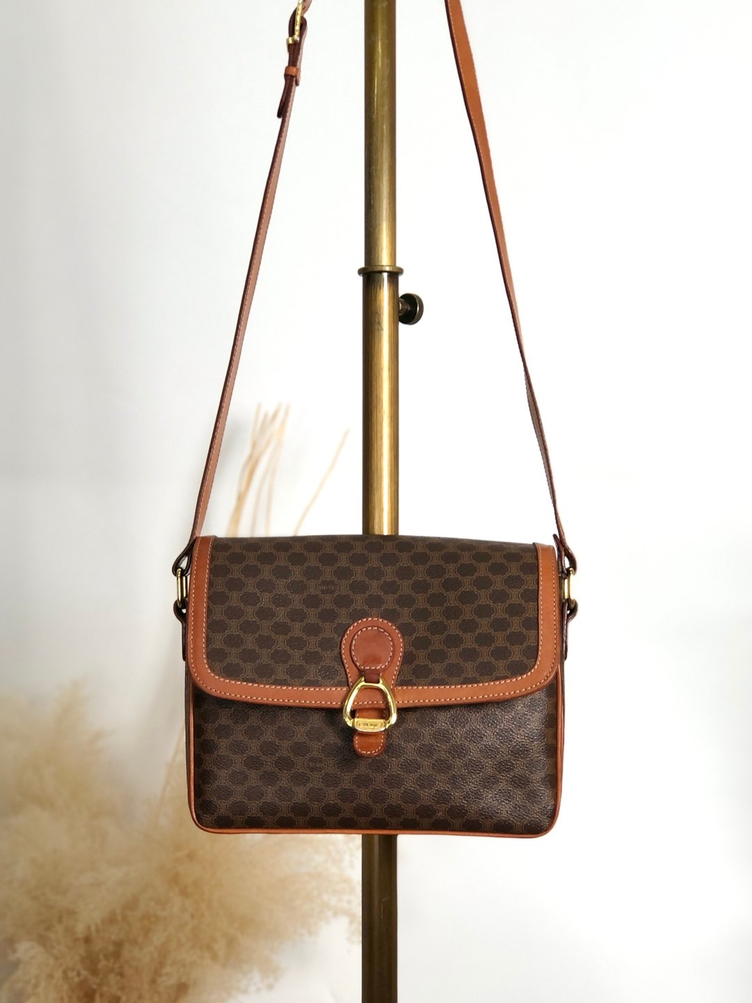 CELINE 经典老花马蹄型复古棕色单肩包 pep636 - 侧背包/斜挎包 - 防水材质 咖啡色