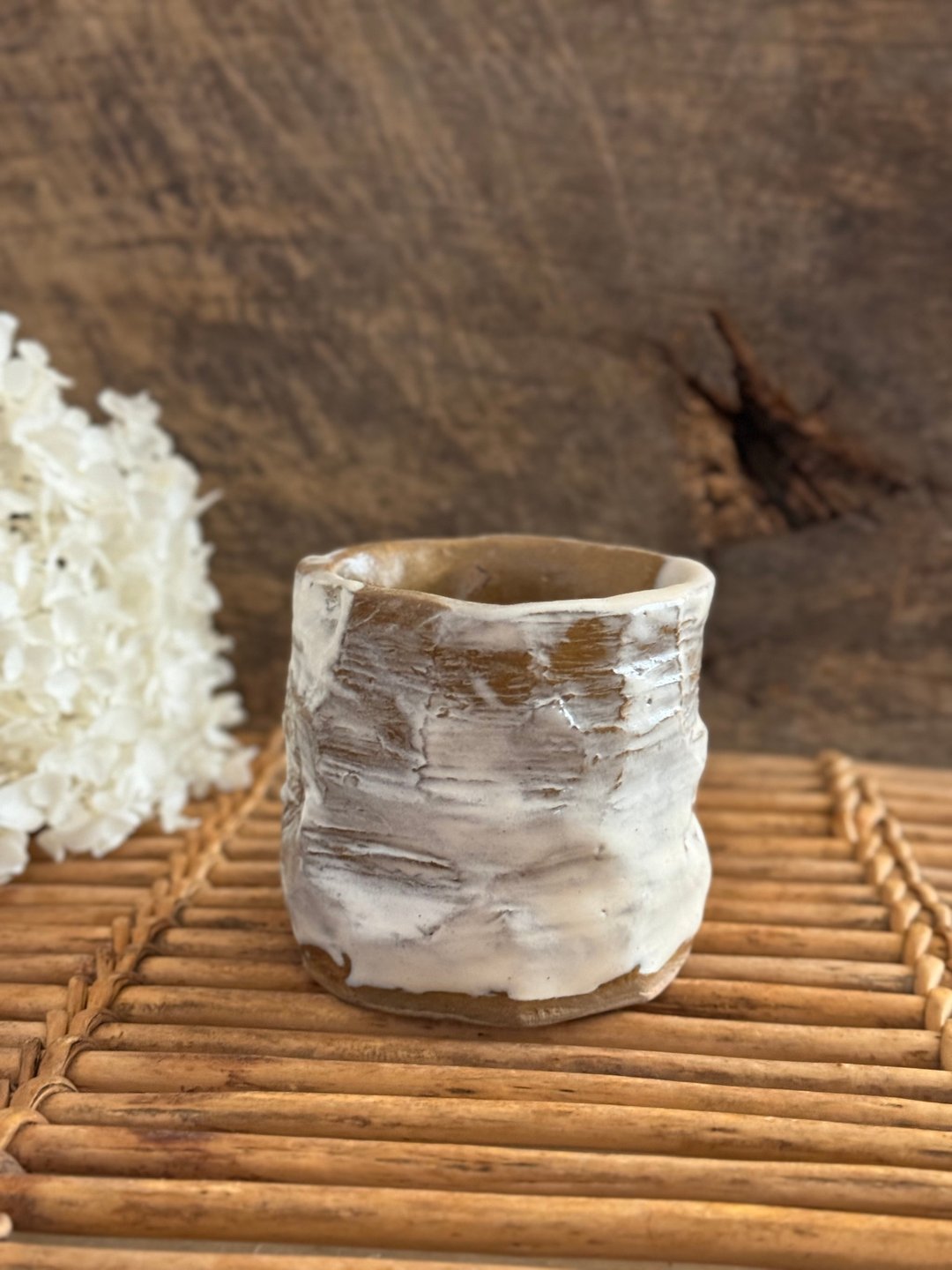 40048-独特黄陶晕染白釉厚重茶杯9x9cm - 茶具/茶杯 - 陶 