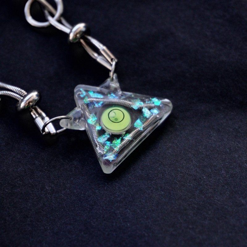 个性进口树脂水平仪三角中性钛钢长项链项链 不分性别 - 项链 - 其他材质 