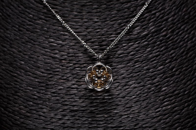 【台北时装周同步上架】永恒之花项链 - 项链 - 不锈钢 银色