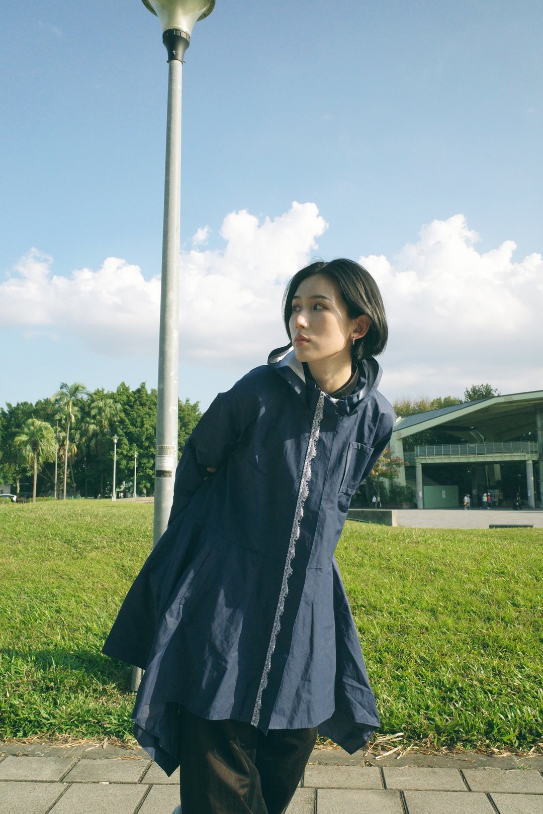 UUIN _ 蓝蕾丝连帽外套 - 女装休闲/机能外套 - 棉 蓝色