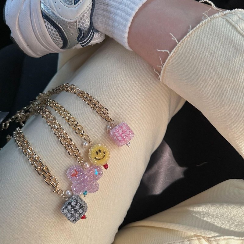 【热卖】 糖果 笑脸 蝴碟 珍珠 创意颈链 | Y2K 千禧风 | 街头风 - 项链 - 珍珠 