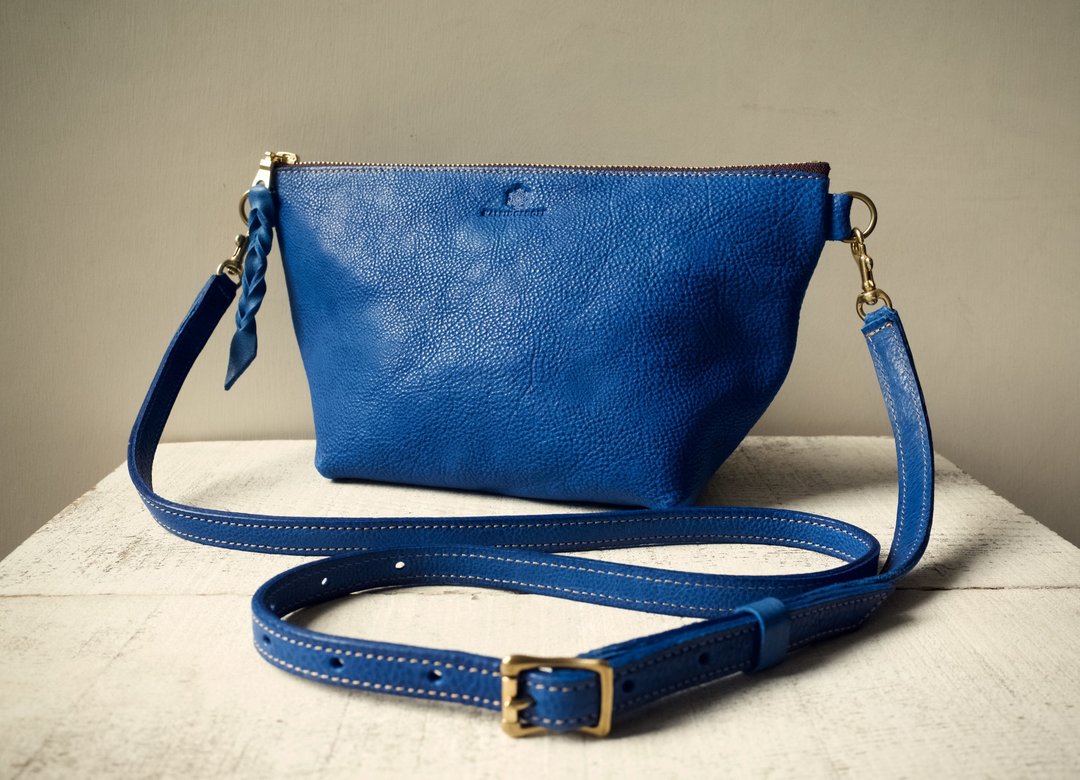 JAPAN leather Nume leather clutch shoulder pouch barco L regatta blue - 其他 - 真皮 蓝色