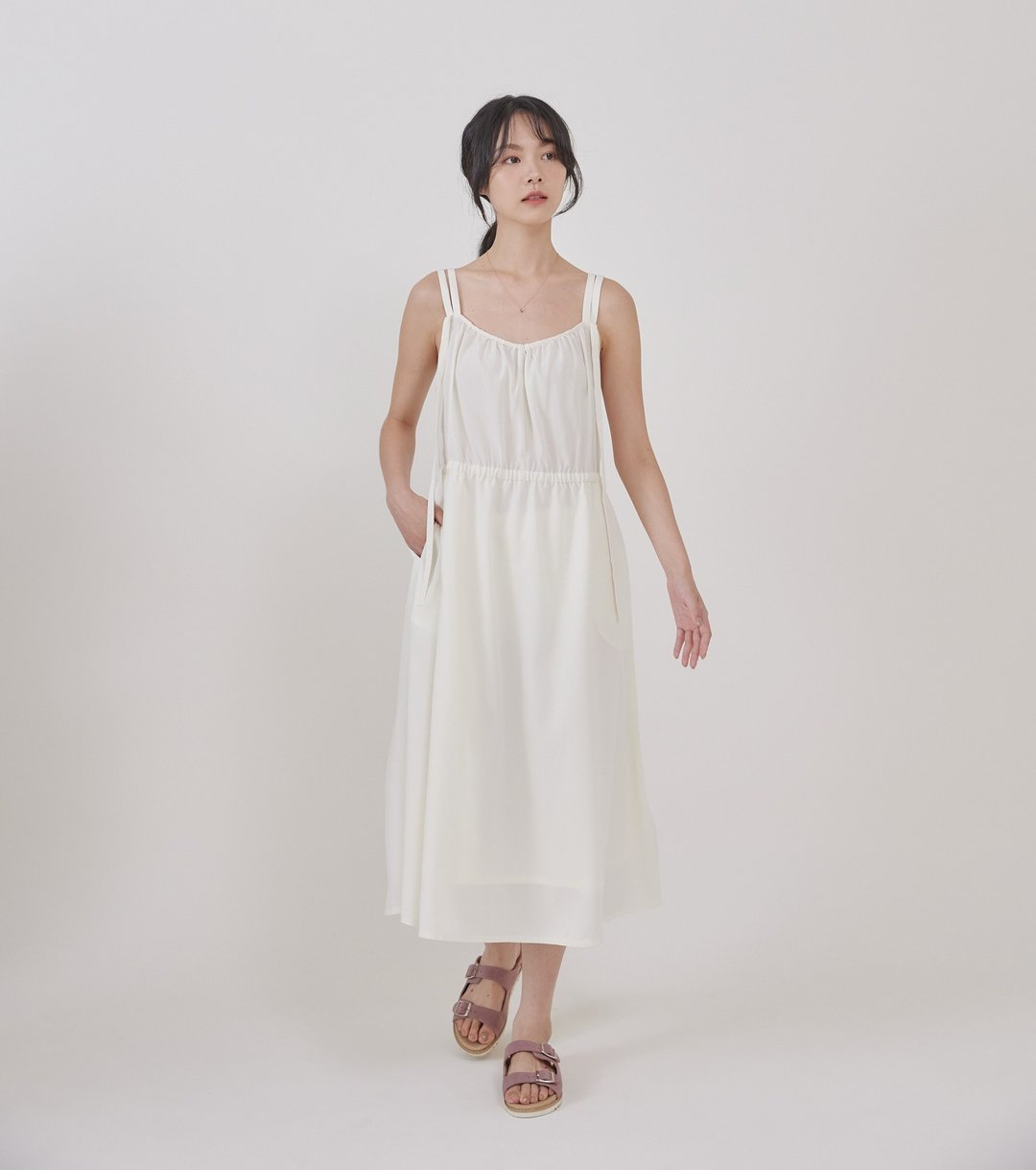 PINKOI ONLY 未来生活双肩带洋装-思念 - 洋装/连衣裙 - 聚酯纤维 白色
