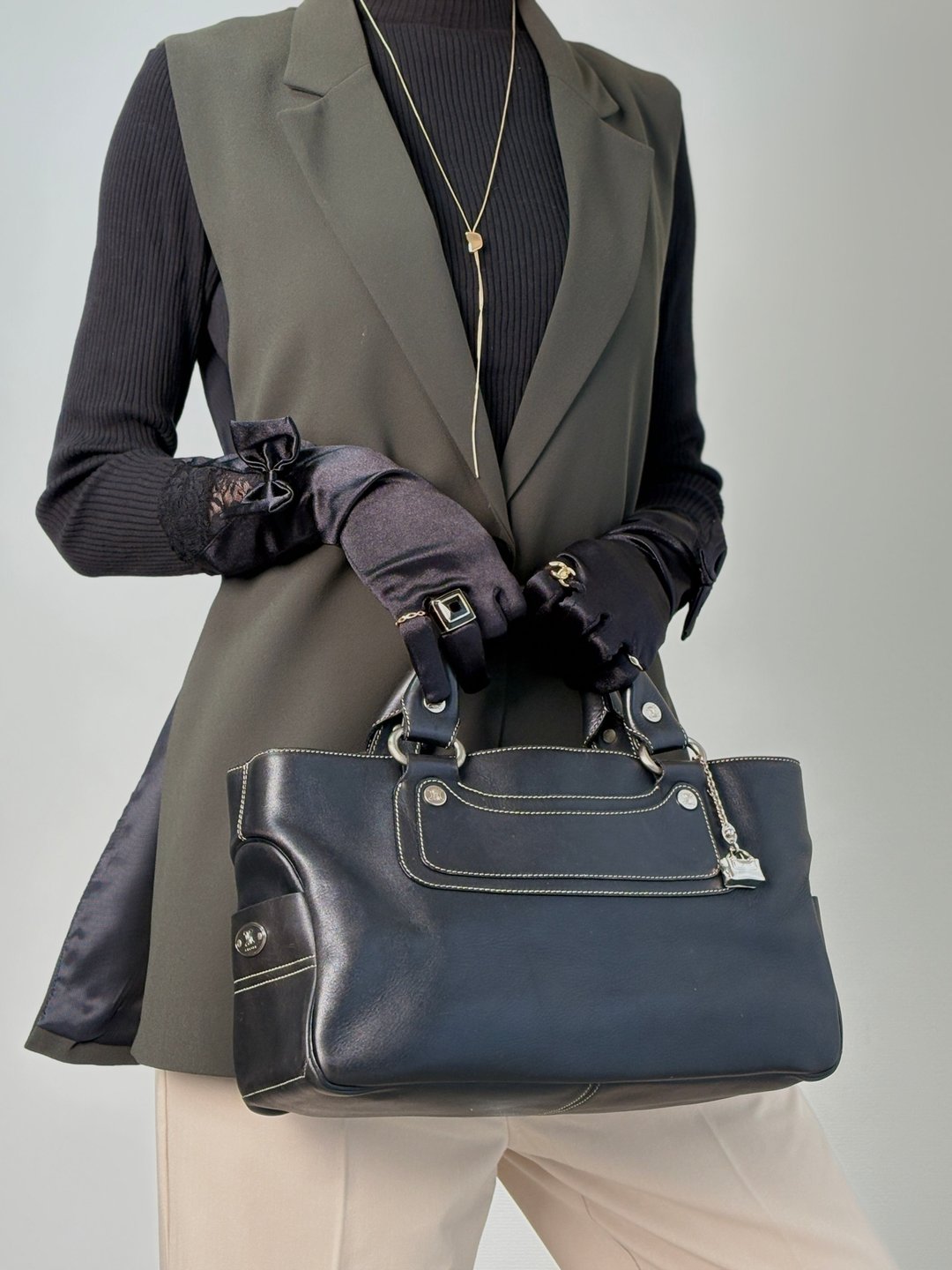 【日本直送 VintageShop solo 名牌中古包】CELINE 黑色 Triomphe 皮革 Boogie 手提包 附吊饰 vintage - 手提包/手提袋 - 真皮 黑色