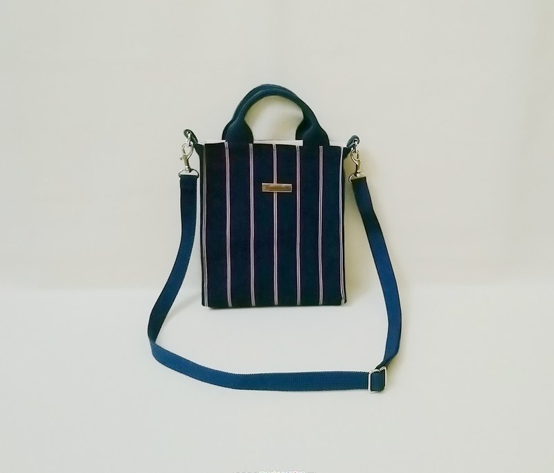 斜背包 肩背包 迷你方包 手提袋 手机袋 水洗牛仔条纹款 - 侧背包/斜挎包 - 棉．麻 蓝色