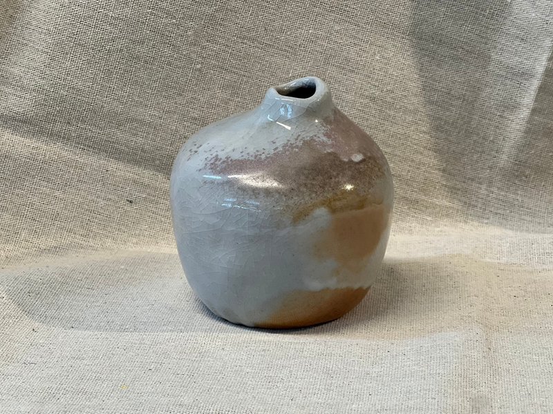 志野釉柴烧球形花瓶 - 花瓶/陶器 - 陶 卡其色
