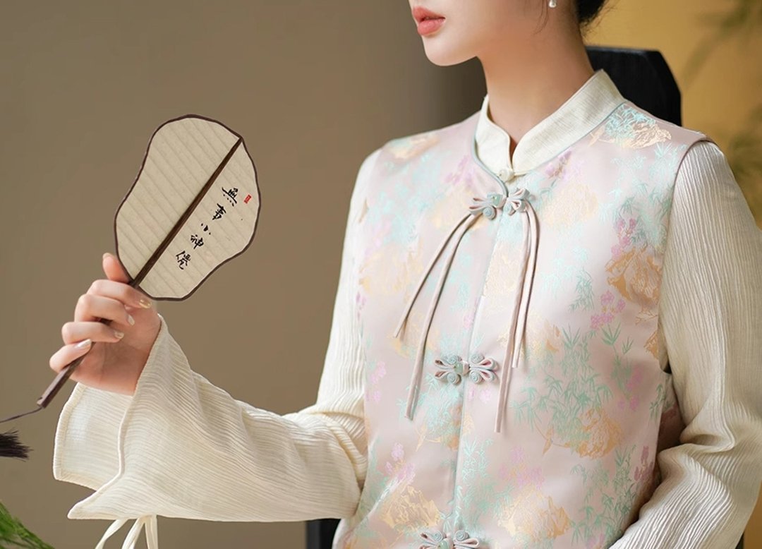 春玉楼 新中式背心叠穿提花上衣 - 女装上衣 - 其他材质 白色