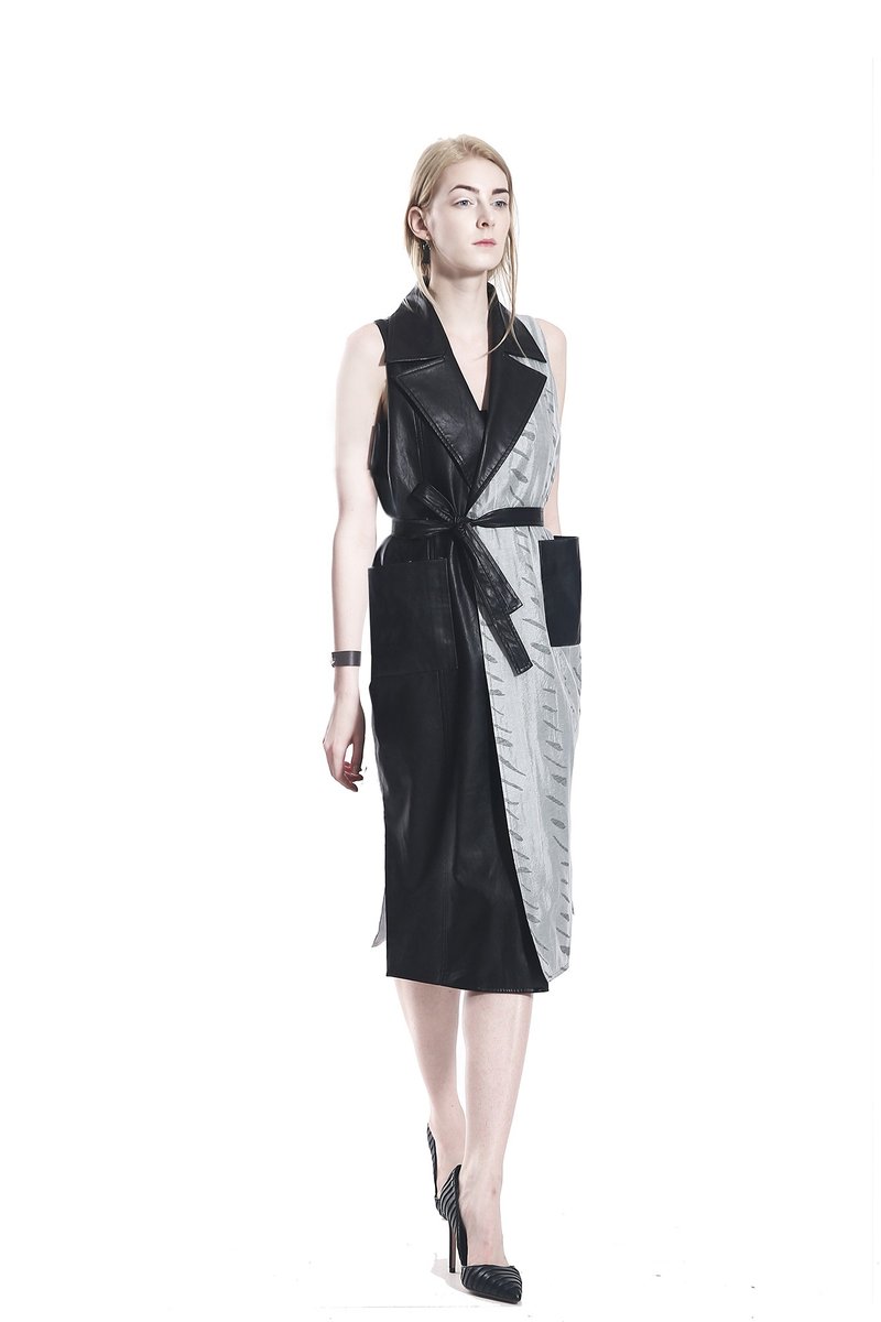 前卫不对称长外套裙－艺术笔触的柯根纱及真皮蝴蝶结带 - 女装短裤 - 真皮 黑色