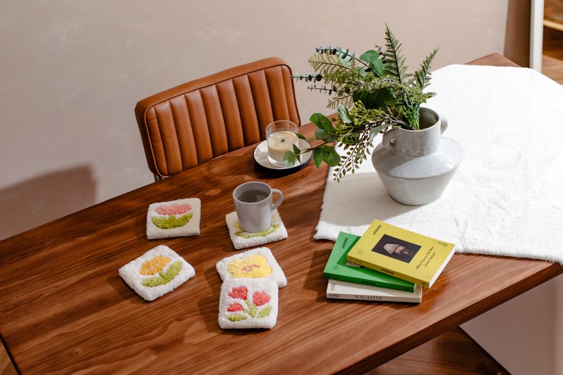 小花毛绒杯垫 - 摆饰 - 其他人造纤维 多色