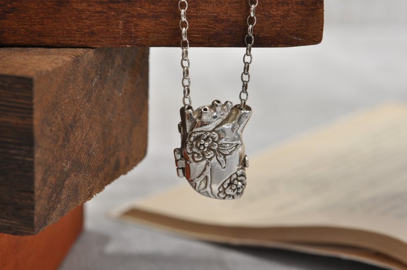 二毛银【大器系列─牡丹花心脏开合-项链】银 - 项链 - 银 银色