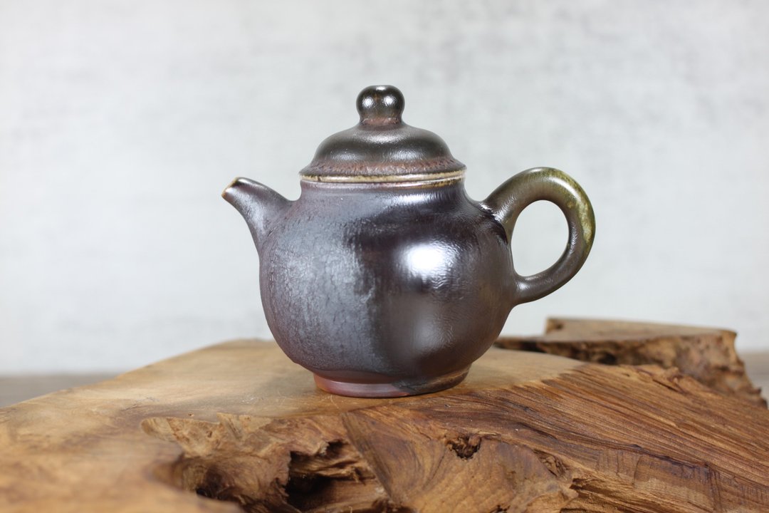 【沐春生活】240ml 天然落灰 柴烧茶壶 莺歌名家叶敏祥手作 - 茶具/茶杯 - 瓷 
