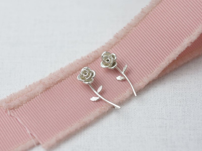 小玫瑰 - 耳朵上的小清新 | 纯银耳环 花朵 手作银饰 情人礼物 - 耳环/耳夹 - 纯银 银色