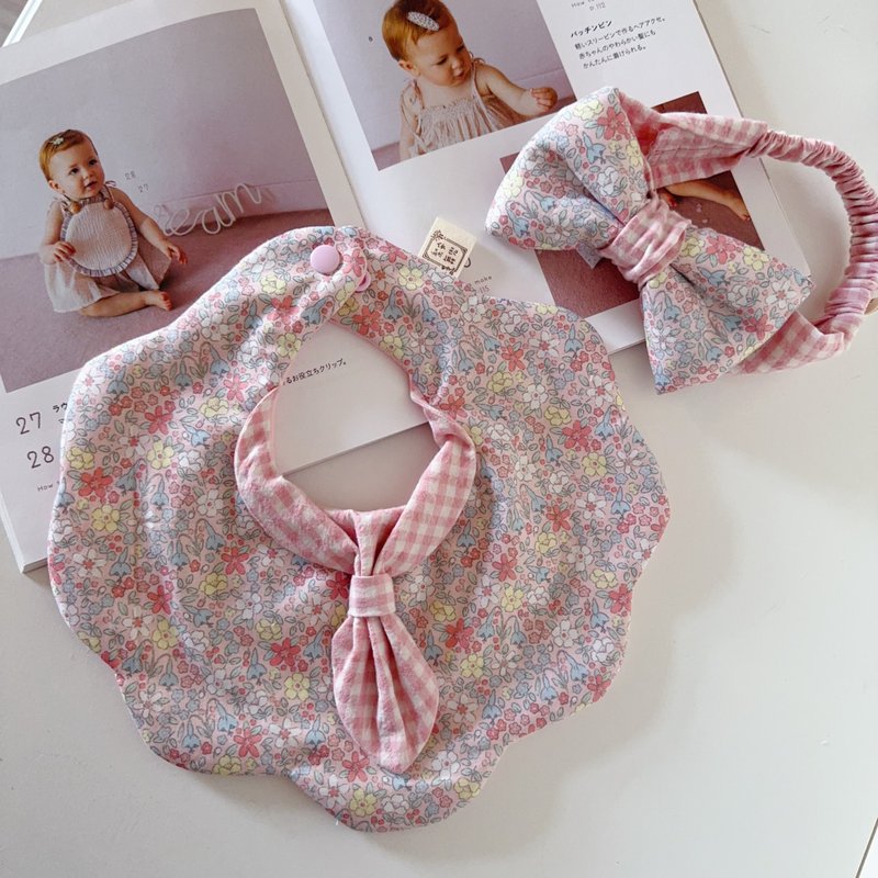 莓果花语  两件组弥月礼盒 韩国天然染色公主花瓣领兜 - 满月礼盒 - 棉．麻 