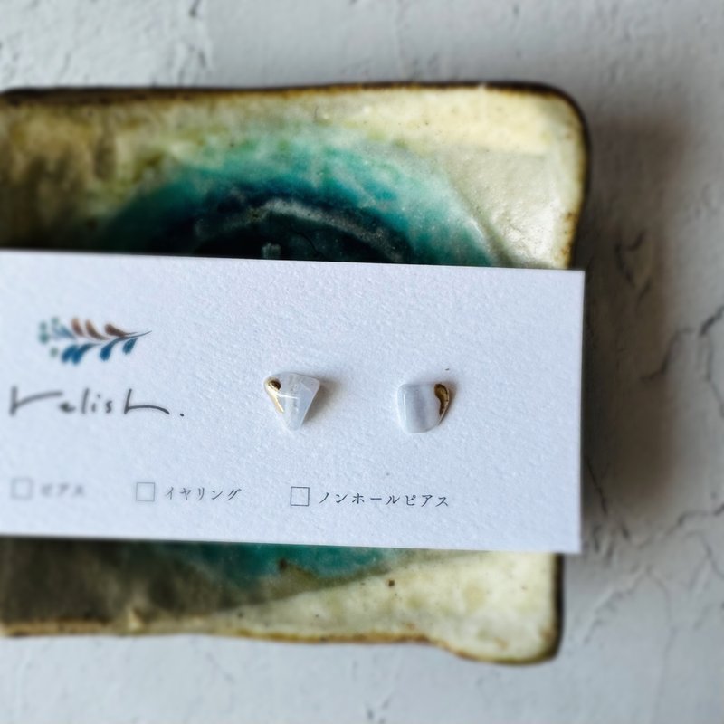 蓝蕾丝玛瑙，镀金耳针，夹式耳夹，天然石，天空，浅蓝色，金金色，白，小巧，简约 - 耳环/耳夹 - 石头 蓝色