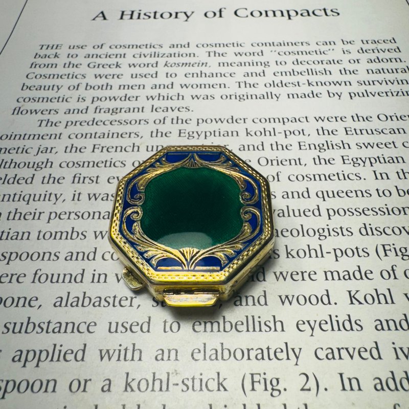 意大利 厚银 手工雕刻填珐琅镀金六角银盒 - 其他 - 其他金属 