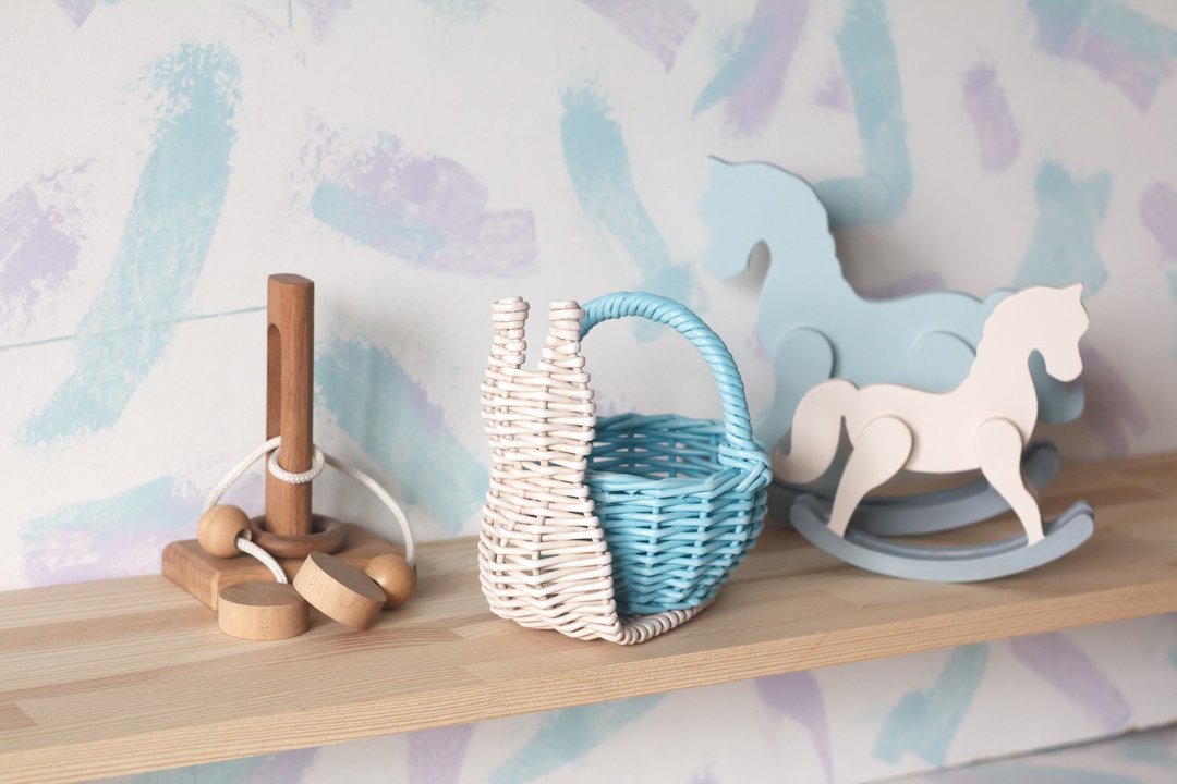 Cute wicker snail with a blue basket for sweets and candies - 调味罐/酱料瓶 - 纸 蓝色
