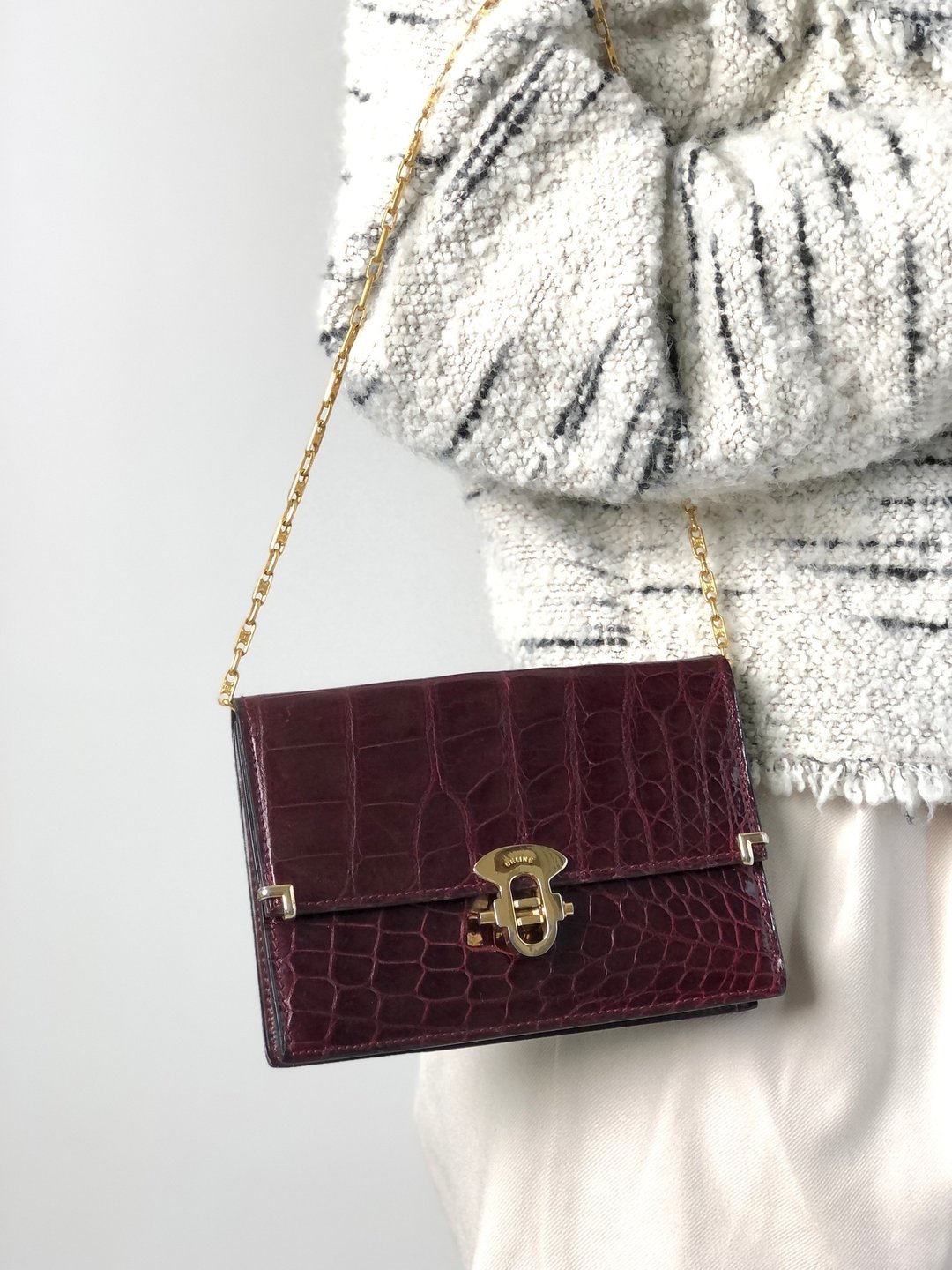 【日本直送 名牌中古包】CELINE 肩背包 酒红色 前锁 Logo 皮革 鳄鱼压纹 链条 vintage iw6ga6 - 侧背包/斜挎包 - 真皮 红色