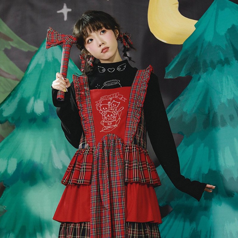 牛稠岛 森林的秘密 茶壶猫刺绣圣诞红格拼接洛丽塔围裙式背心裙 - 洋装/连衣裙 - 棉．麻 红色