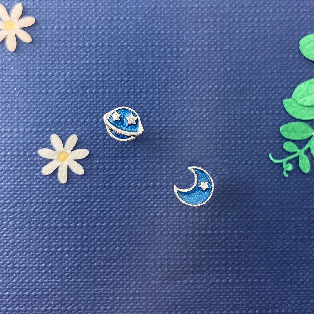 :睡前故事系列:天蓝星球 925Silver 耳环 /可维修店家 - 耳环/耳夹 - 纯银 