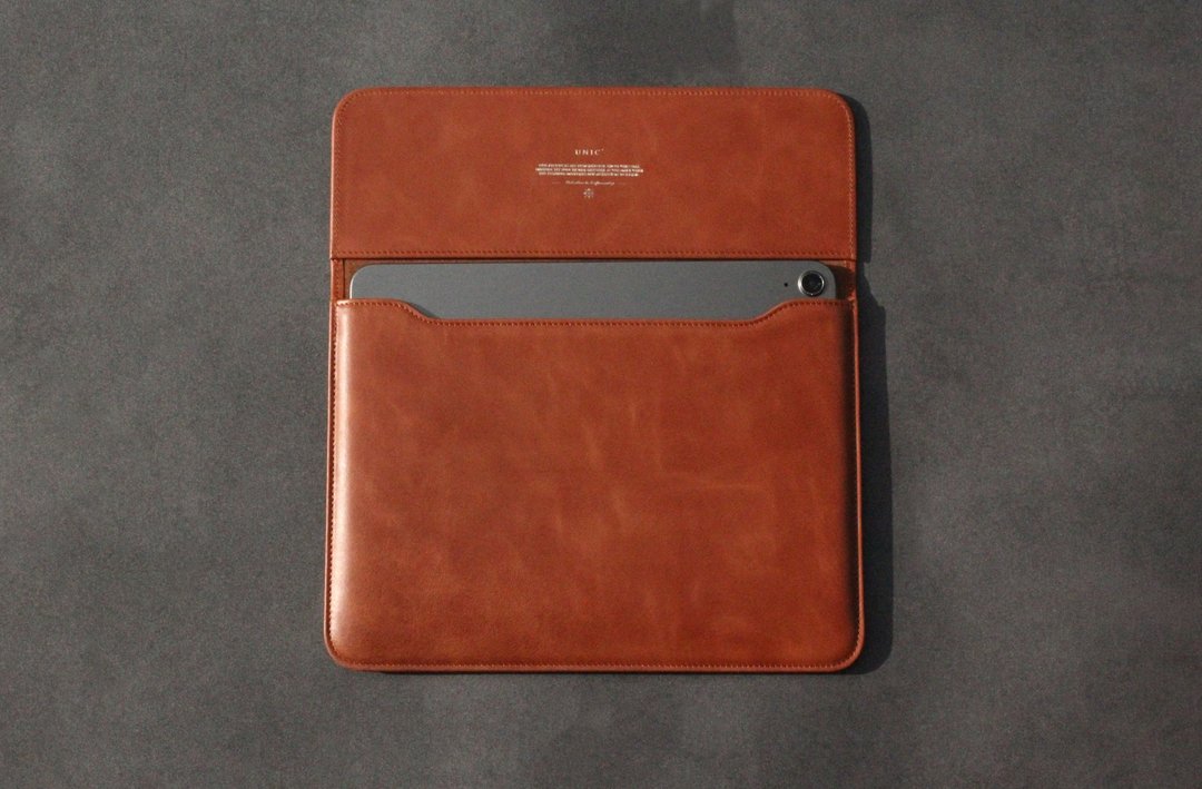 UNIC经典掀盖iPad皮革保护套/ iPad Pro/ iPad Air【可定制化】 - 平板/电脑保护壳 - 真皮 咖啡色