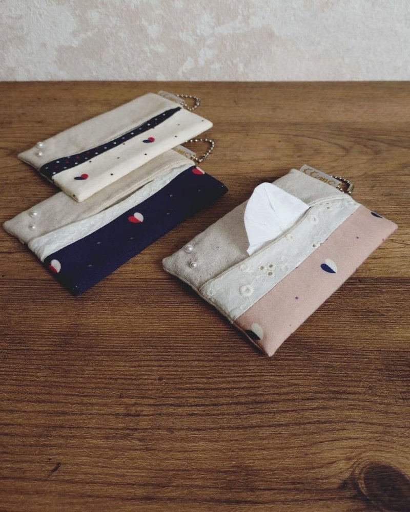 现货!【GTS/随身面纸套】双色半心 水玉点点 拟真珍珠 - 纸巾盒 - 棉．麻 多色