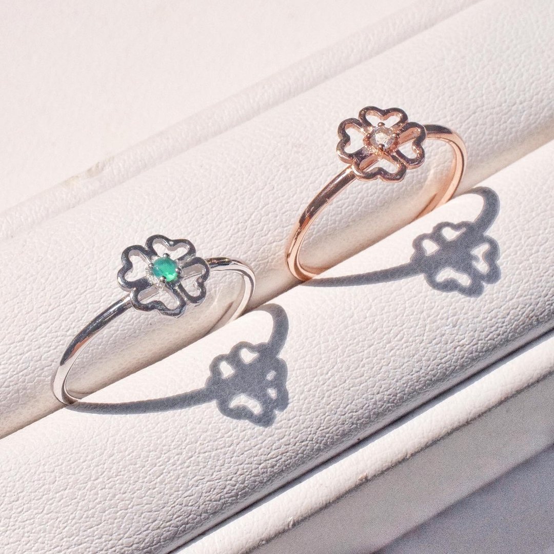Emrald / White topaz clover ring R549 - 戒指 - 纯银 