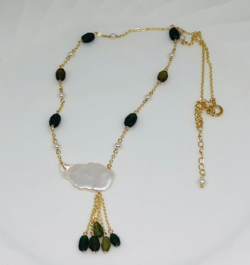 天然巴洛克变形珠绿碧玺项链 - 项链 - 珍珠 