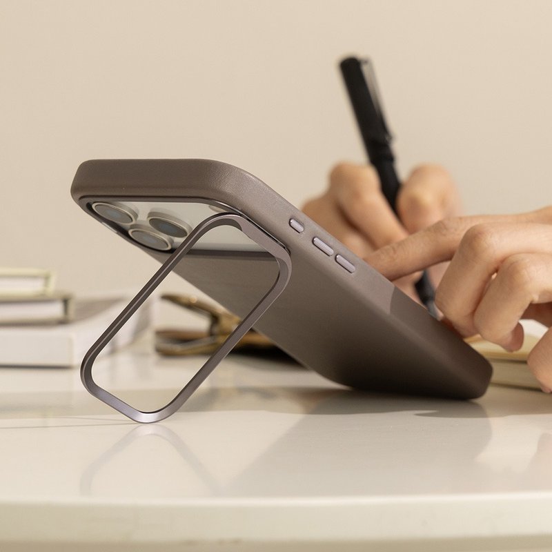 磁吸支架皮革手机壳 iPhone 17 系列 — 砾石灰 - 手机壳/手机套 - 真皮 黑色